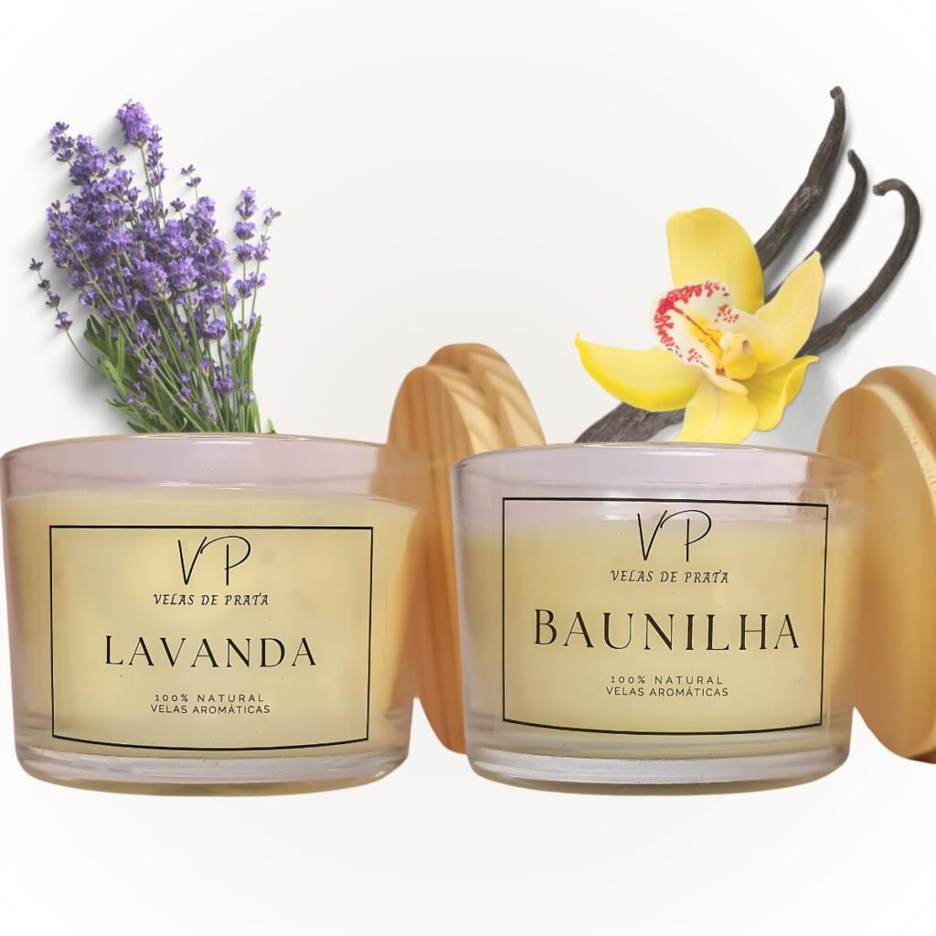 Conjunto com duas velas aromáticas, com fragrâncias de baunilha e lavanda, 100g cada.